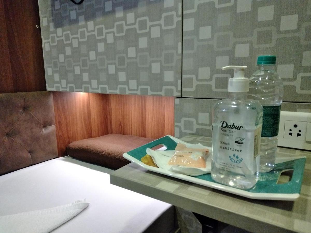 Bedspace- Capsule Ac Hotel Mangalore Luaran gambar