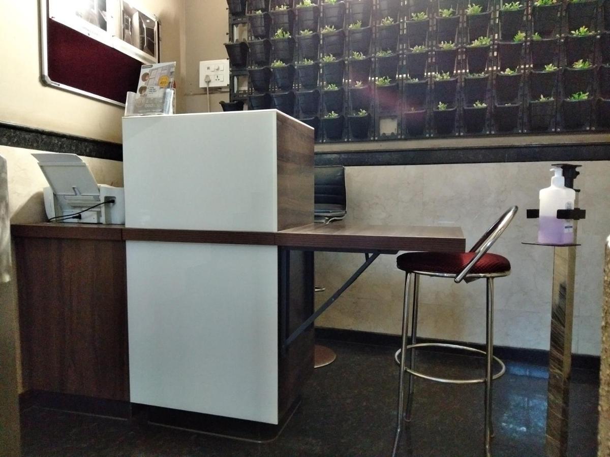 Bedspace- Capsule Ac Hotel Mangalore Luaran gambar